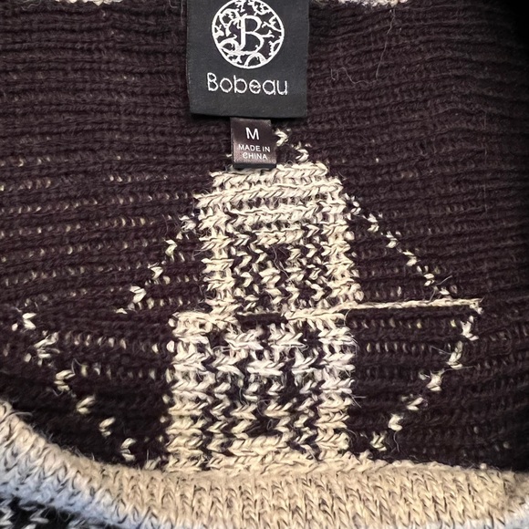 Bobeau – Fringe Poncho, Black and Tan Long - 3/4 Sleeve Crewneck Sweater - Picture 10 of 12